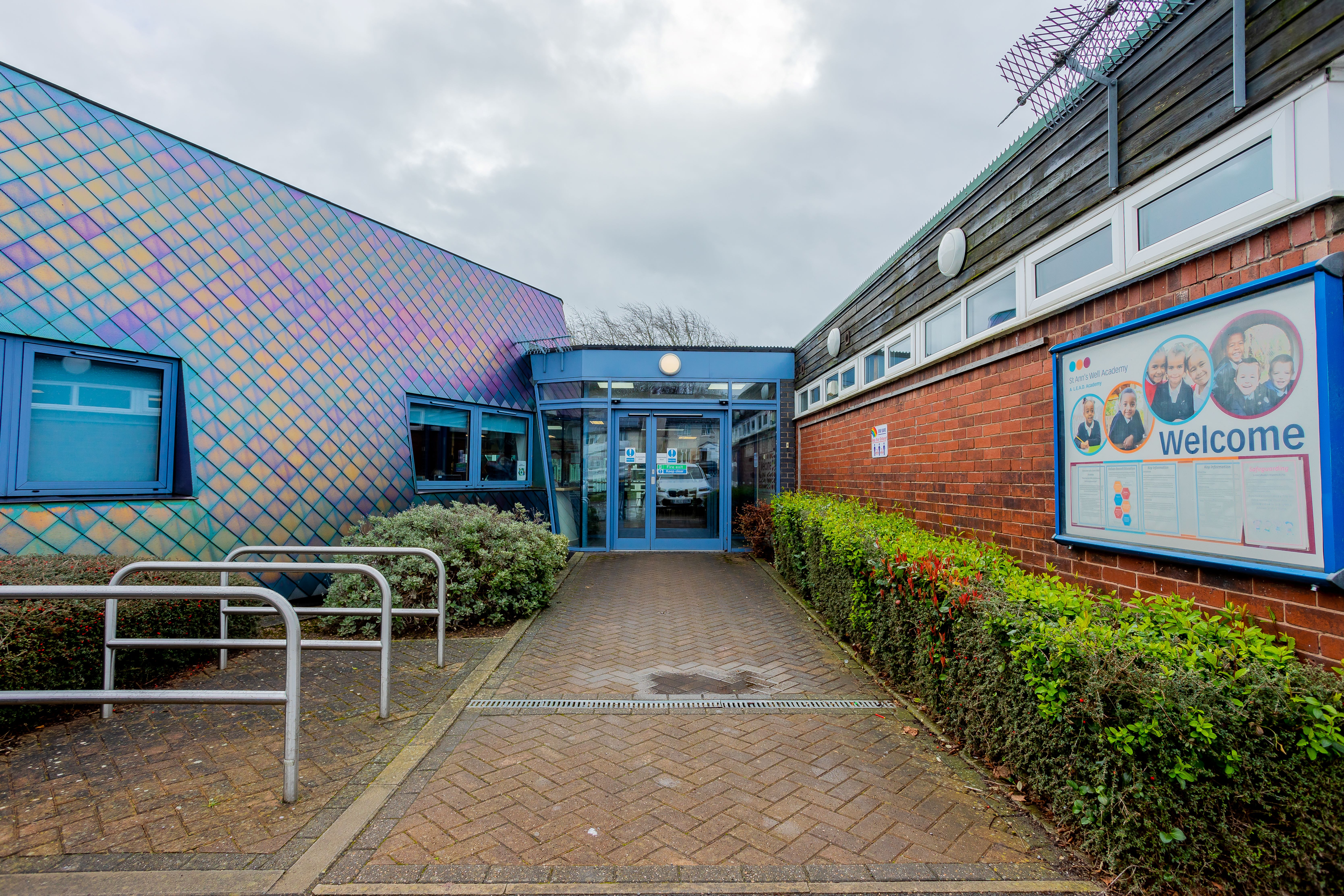 St Ann&#8217;s Well Academy KAM_3605-HDR (1)